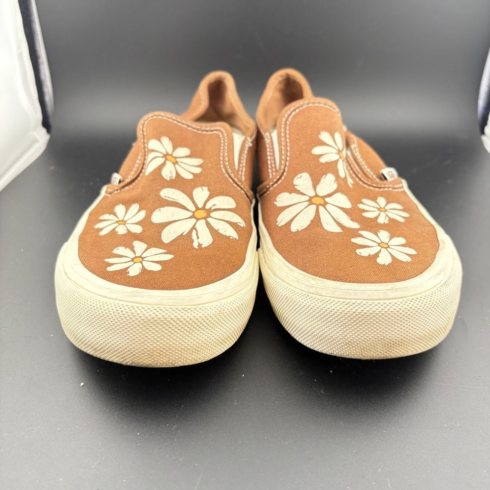 Vans Brown Slip-On Sneakers with White Daisy Print - Picture 2 of 10